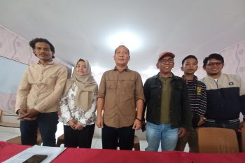 Pengrajin tenun revitalisasi Songket Canduang bangkitkan budaya Minang