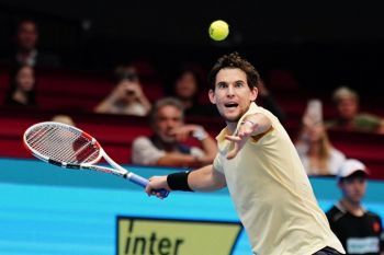 Petenis Thiem "gantung raket"