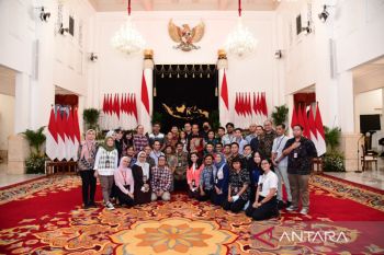 Presiden Joko Widodo berdiskusi dengan wartawan Istana bahas isu terkini