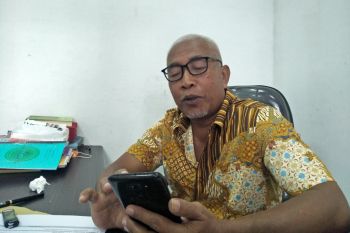 BPBD Lombok Tengah membantu perbaikan rumah warga rusak akibat bencana