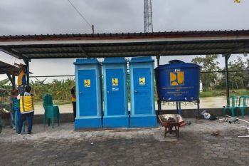 Kementerian PUPR kirim bantuan sarpras sanitasi bagi korban banjir Kudus dan Wajo Sulsel