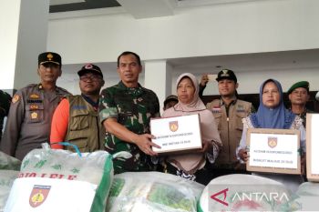Kodam IV/Diponegoro bantu korban banjir di Kudus