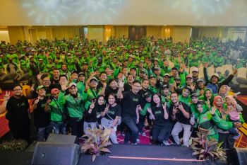 Perkuat solidaritas, puluhan ribu mitra Grab terima apresiasi Rp17,2 miliar