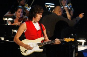 Gitaris band rock Inggris The Yardbirds, Jeff Beck meninggal dunia