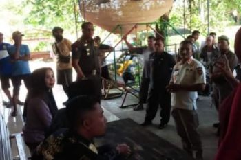 Satpol PP Agam tertibkan kafe sediakan room karoke