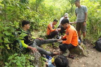 Dua pendaki tersesat di Gunung Lamongan
