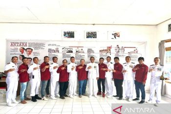 Lanal Kendari harap Kantor Berita ANTARA jadi sumber informasi edukatif