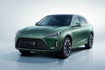 AITO turunkan harga mobil listrik M5 dan M7 EV