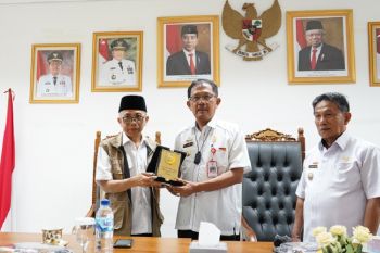 Itera dan Pemkab Pesisir Barat bahas kerja sama pengelolaan pariwisata hingga mitigasi bencana