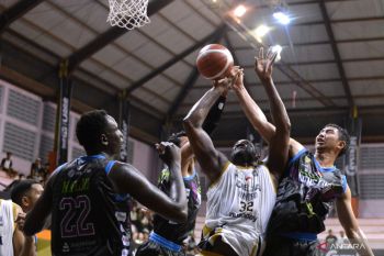 IBL 2023 : Dewa United jaga kemenangan pascalibas Amartha Hangtuah 89-80
