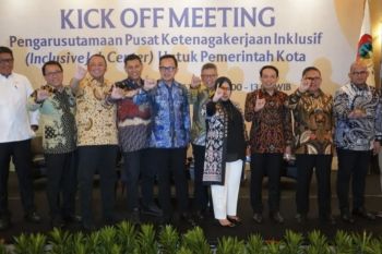 Minister calls for fresh approach to labor market transformation