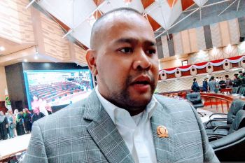 DPRD Kaltim minta Disnakertrans awasi perusahaan untuk batasi tenaga kerja asing