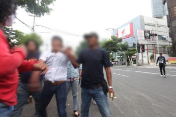Sejumlah wartawan di Surabaya dianiaya saat meliput