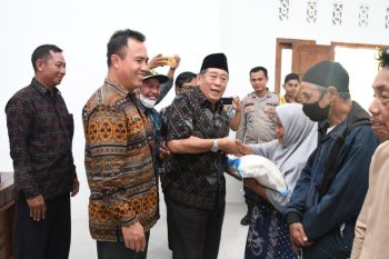 1.763 nelayan terdampak cuaca ekstrem di Lombok Utara dapatkan bantuan