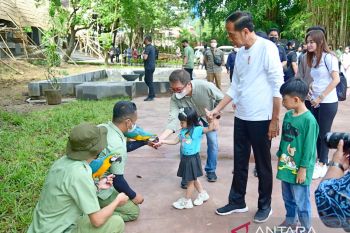 Cuti bersama, Presiden ajak Jan Ethes dan La Lembah ke Solo Safari