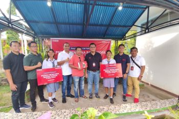 Telkomsel salurkan bantuan dukung pemulihan bencana Flores Timur