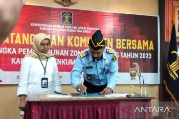 Kemenkumham Sumbar tandatangani komitmen bangun zona integritas