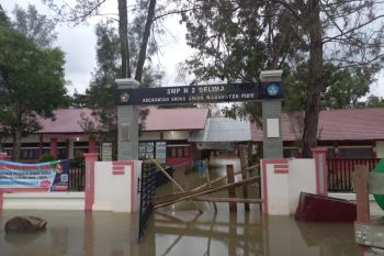 Sekolah dikepung banjir, murid resah tak belajar