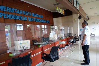 Dukcapil Mataram menutup sementara layanan karena perbaikan sistem