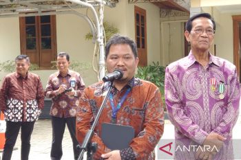 Kemendes PDTT beri penghargaan Sultan HB X bangun desa berbasis budaya