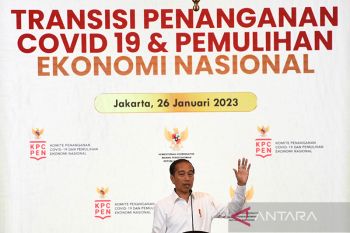 Siasat Presiden Jokowi agar tak bablas saat transisi pandemi