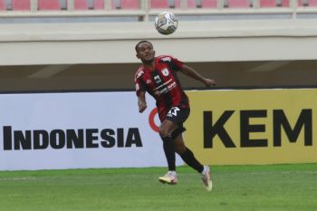 Dua pemain Persipura Jayapura dipinjamkan ke klub Liga 1 Indonesia