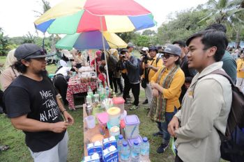 Masyarakat Lombok Utara apresiasi KKN Kolaborasi UGM
