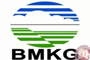 BMKG ingatkan masyarakat Pesisir Barat akan gelombang tinggi 6 meter