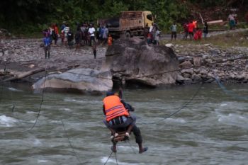 Jenazah TNI korban jembatan putus di Sungai Digul Papua ditemukan 12 km dari lokasi kejadian