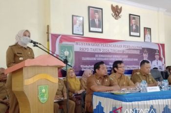 Bupati Inhu buka Musrenbang RKPD 2024 di Rengat Barat