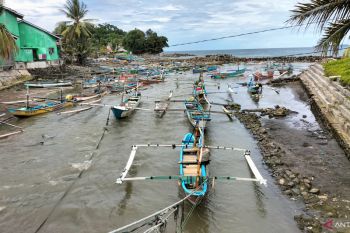 BPBD Pesisir Barat imbau nelayan agar waspada gelombang tinggi
