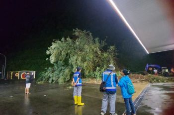Tebing di rest area KM 429 Tol Semarang-Solo longsor