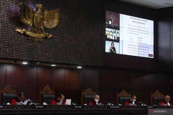 MK tolak legalkan pernikahan beda agama