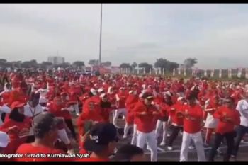 Ratusan warga Bekasi antusias ikuti senam Indonesia Juara