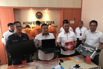 Polda Kepri ringkus komplotan judi daring jaringan internasional