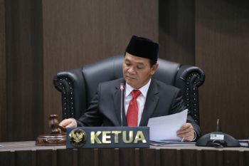 DKPP berhentikan sementara Ketua KPU Tolikara
