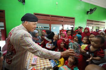 Ganjar Pranowo cek langsung penurunan tengkes di tingkat desa