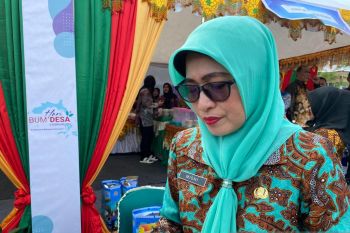 Pemprov Kepri targetkan 25 persen pemilik KTP-el gunakan aplikasi kependudukan