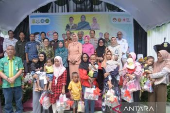 Pj Bupati Buton mewajibkan pejabat jadi orang tua asuh anak stunting