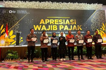 PTBA peroleh penghargaan dari Kanwil DJP Sumsel Babel