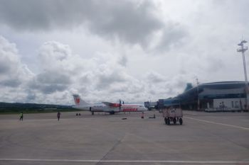 Dua maskapai penerbangan dari Bandara El Tari batal terbang akibat cuaca ekstrem