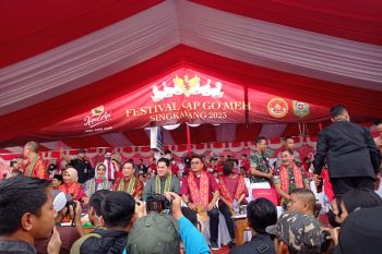 Moeldoko-Erick Thohir hadir di Festival Cap Go Meh di Singkawang