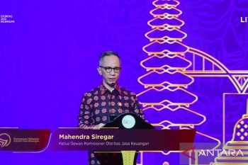 OJK memperkirakan kredit perbankan akan tumbuh 10 persen di 2023
