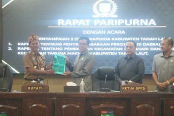 Pemkab Tanah Laut berupaya ciptakan iklim yang baik untuk menarik investor
