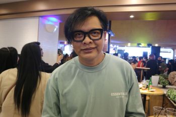 Musisi Iwa K, Melly Goeslaw dan Armand Maulana berduka kepergian Acil Bimbo