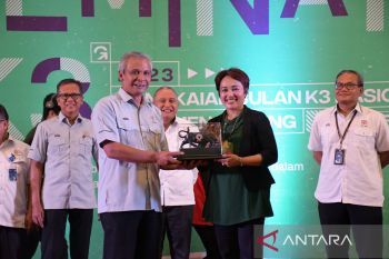 Seminar K3, Semen Padang hadirkan ahli gizi Indonesia, Rita Ramayulis