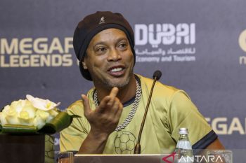 Putra Ronaldinho, Joao resmi gabung Barcelona