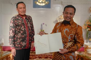 Pemprov Sulsel terima sertifikat hak pakai Bandara Sorowako Luwu Timur
