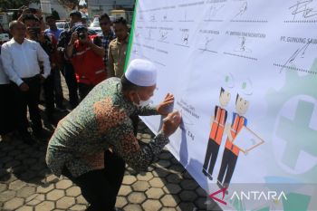 Pemkab Pasbar tekankan perusahaaan perkebunan tingkatkan keselamatan-kesehatam pekerja
