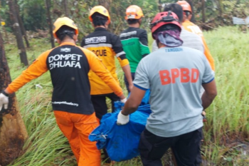Tim DMC Dompet Dhuafa bantu evakuasi korban tanah longsor  di Kota Parepare